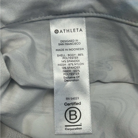 Athleta Mesh Racer Run Short in the "Iridescent Marble Glitch Rainbow" M - Picture 9 of 15